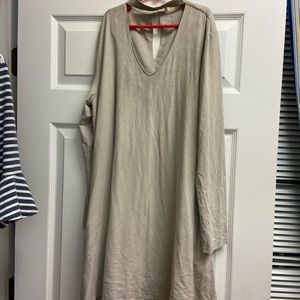 EXTREMELY soft v cut dress